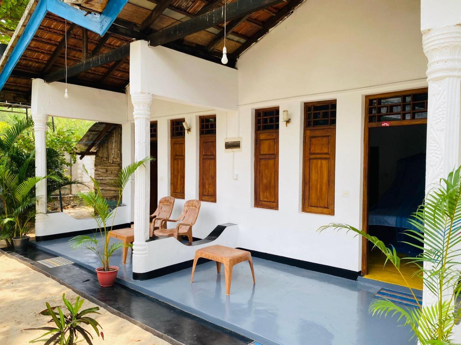 Aaliya Bay Hotel Arugam Bay Exterior photo