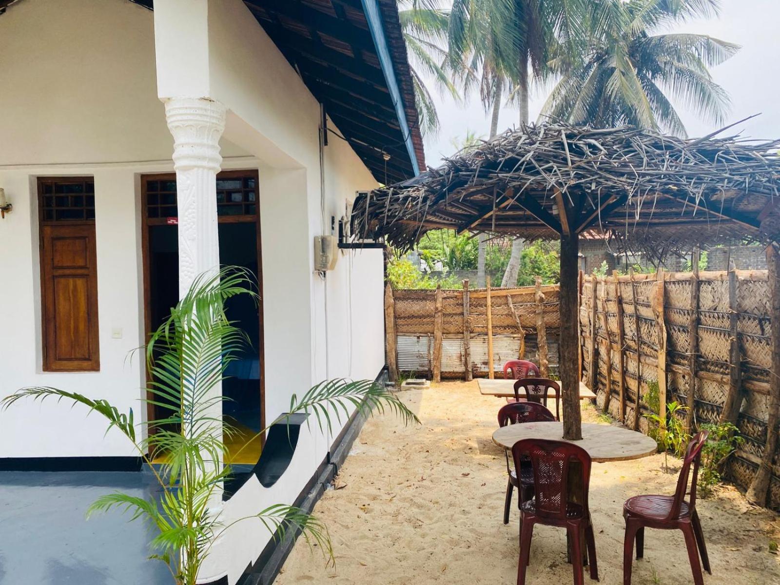 Aaliya Bay Hotel Arugam Bay Exterior photo